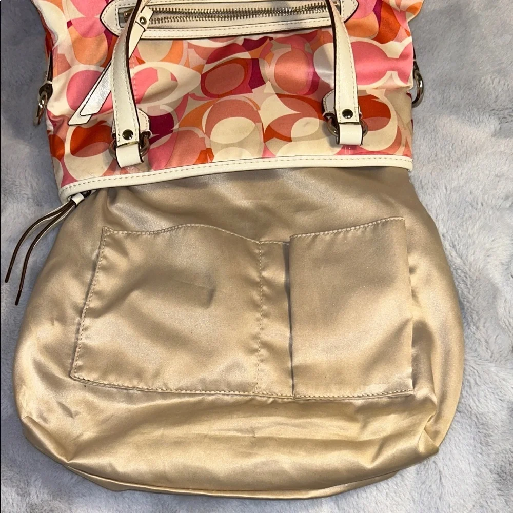 COACH F23970 Mia Daisy Kaleidoscope Purse